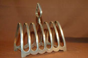 click for 4.8K .jpg image of UTA toast rack